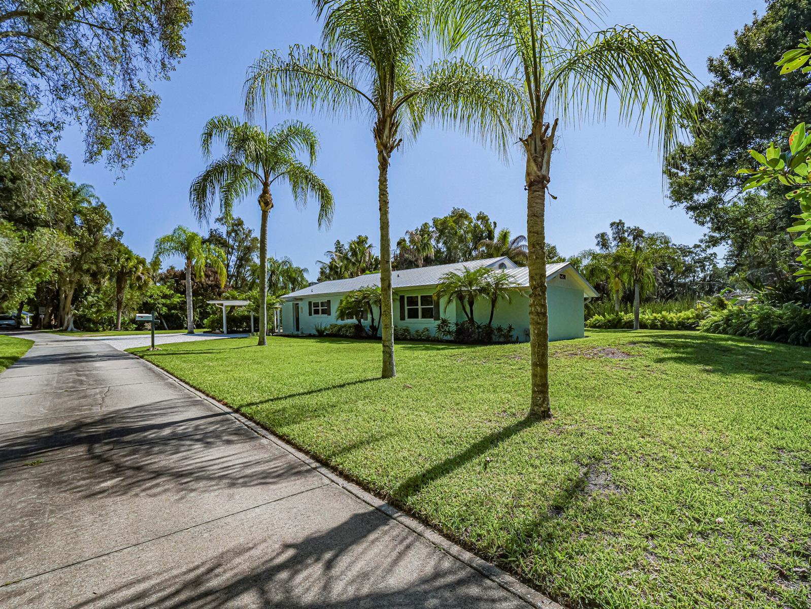 450 28th Court, Vero Beach FL 32968 photo 3