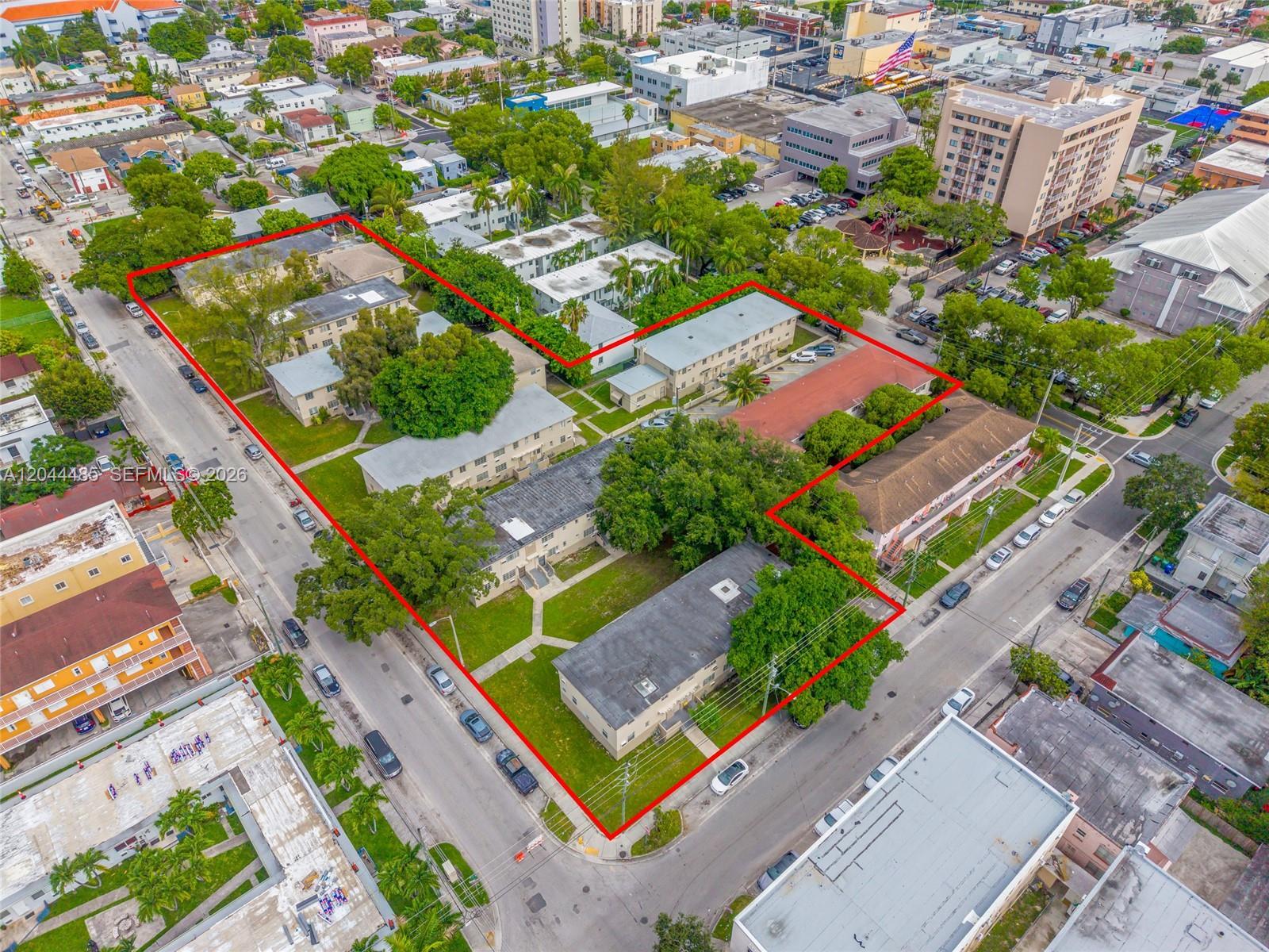 931 SW 3rd St, Miami FL 33130 photo 3
