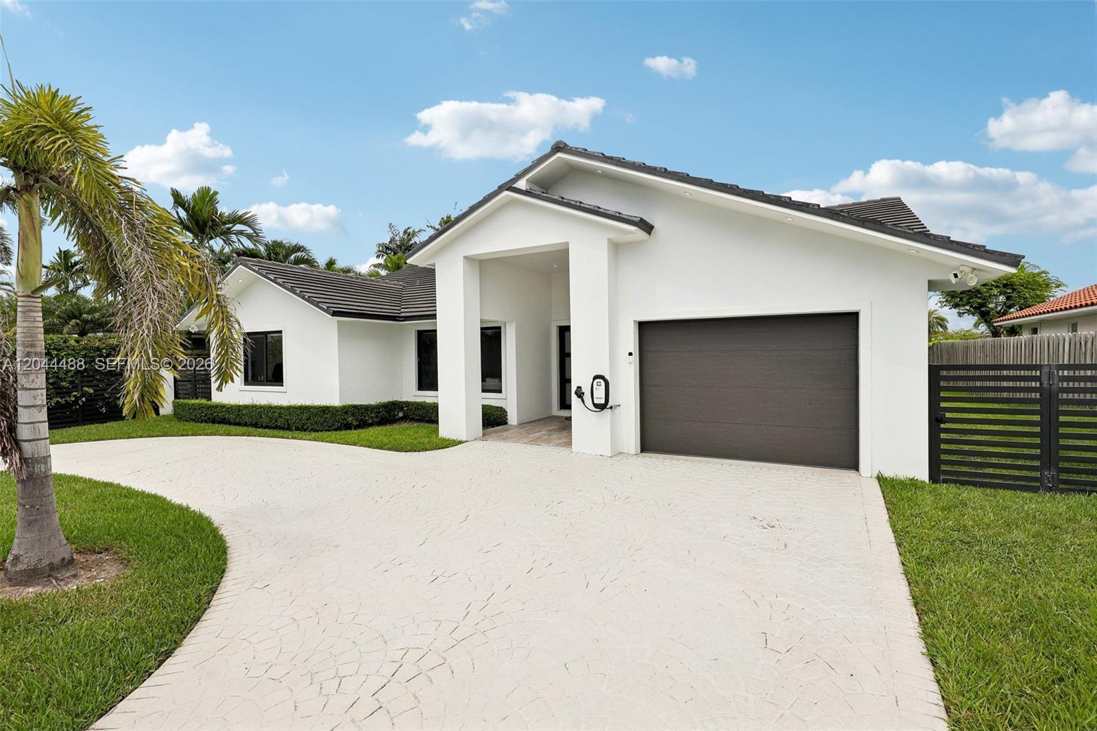 6816 SW 89th Ct, Miami FL 33173 photo 4