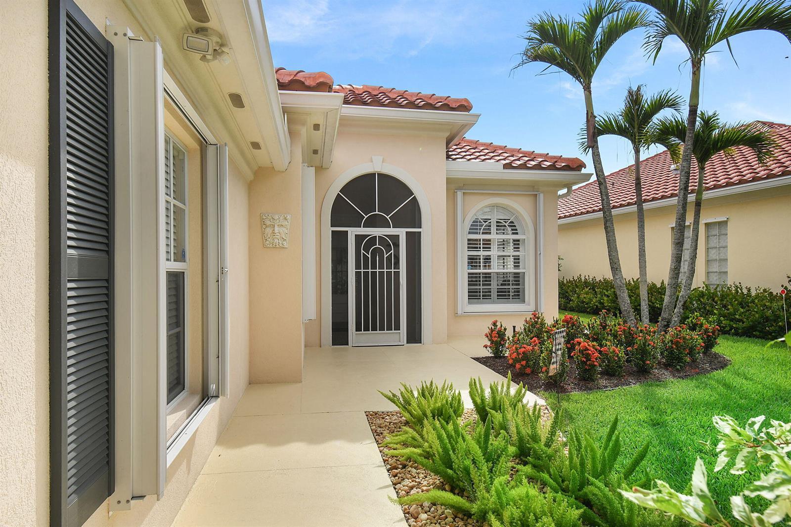 9088 SE La Creek Court, Hobe Sound FL 33455 photo 3