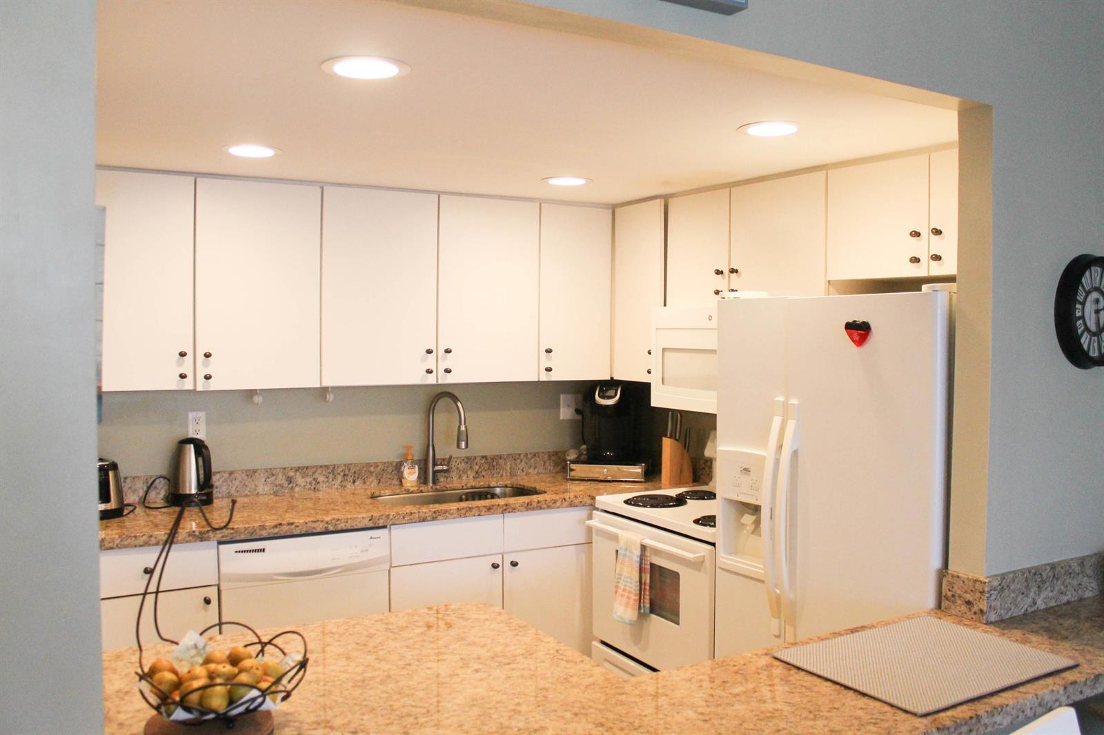 1830 Embassy Drive # 306, West Palm Beach FL 33401 photo 3