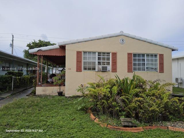 1938 Pierce St, Hollywood FL 33020