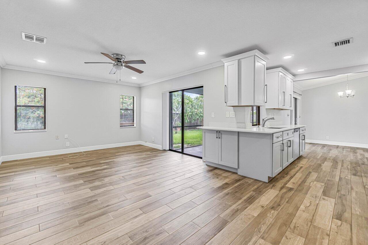 1849 Tulip Lane, Wellington FL 33414 photo 5