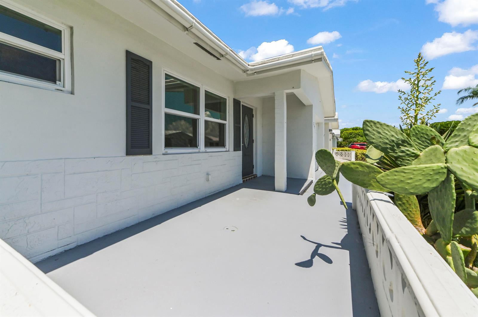 717 SW 16th Street, Boynton Beach FL 33426 photo 3