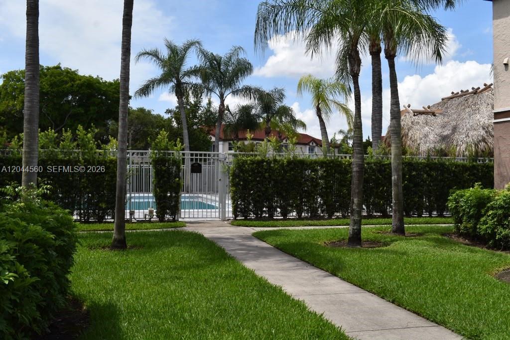 Pembroke Pines, FL 33025