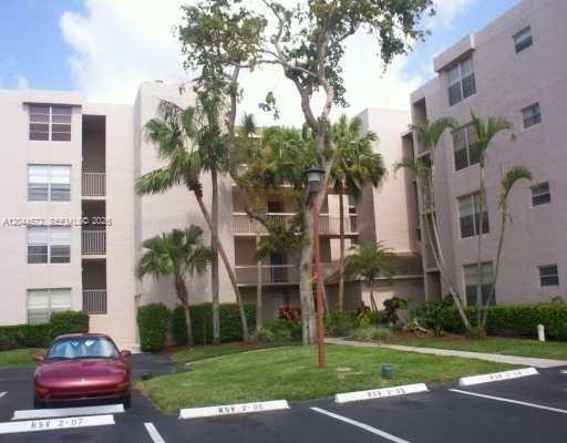 9410 Tangerine Pl # 204, Davie FL 33324 photo 4