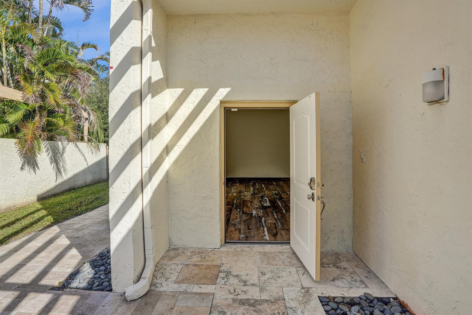21760 Contado Road, Boca Raton FL 33433 photo 4