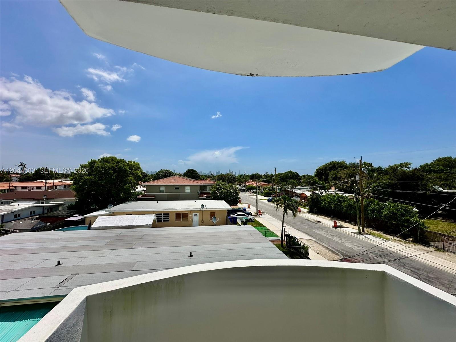 411 SW 37th Ave # 3D, Miami FL 33135 photo 4