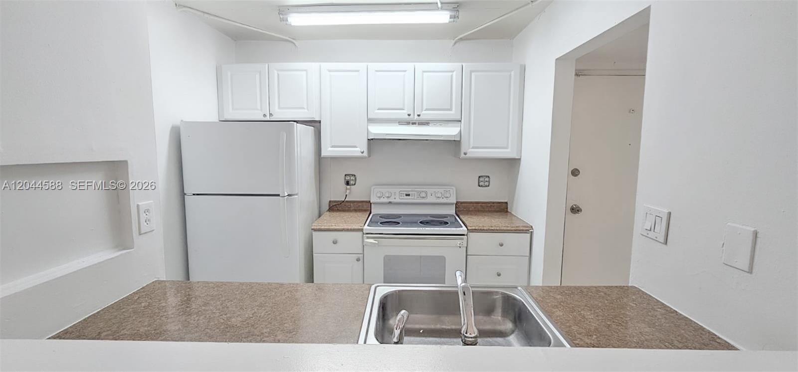 7035 NW 186th St # D110, Hialeah FL 33015 photo 2