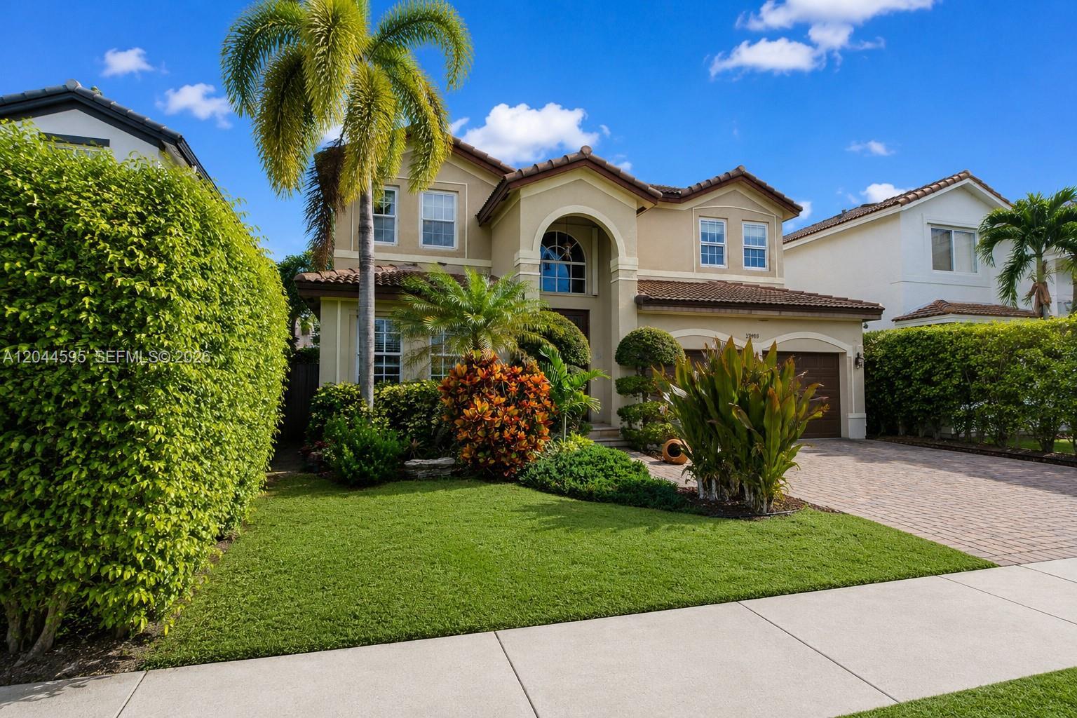 13989 SW 155th Ter, Miami FL 33177 photo 2