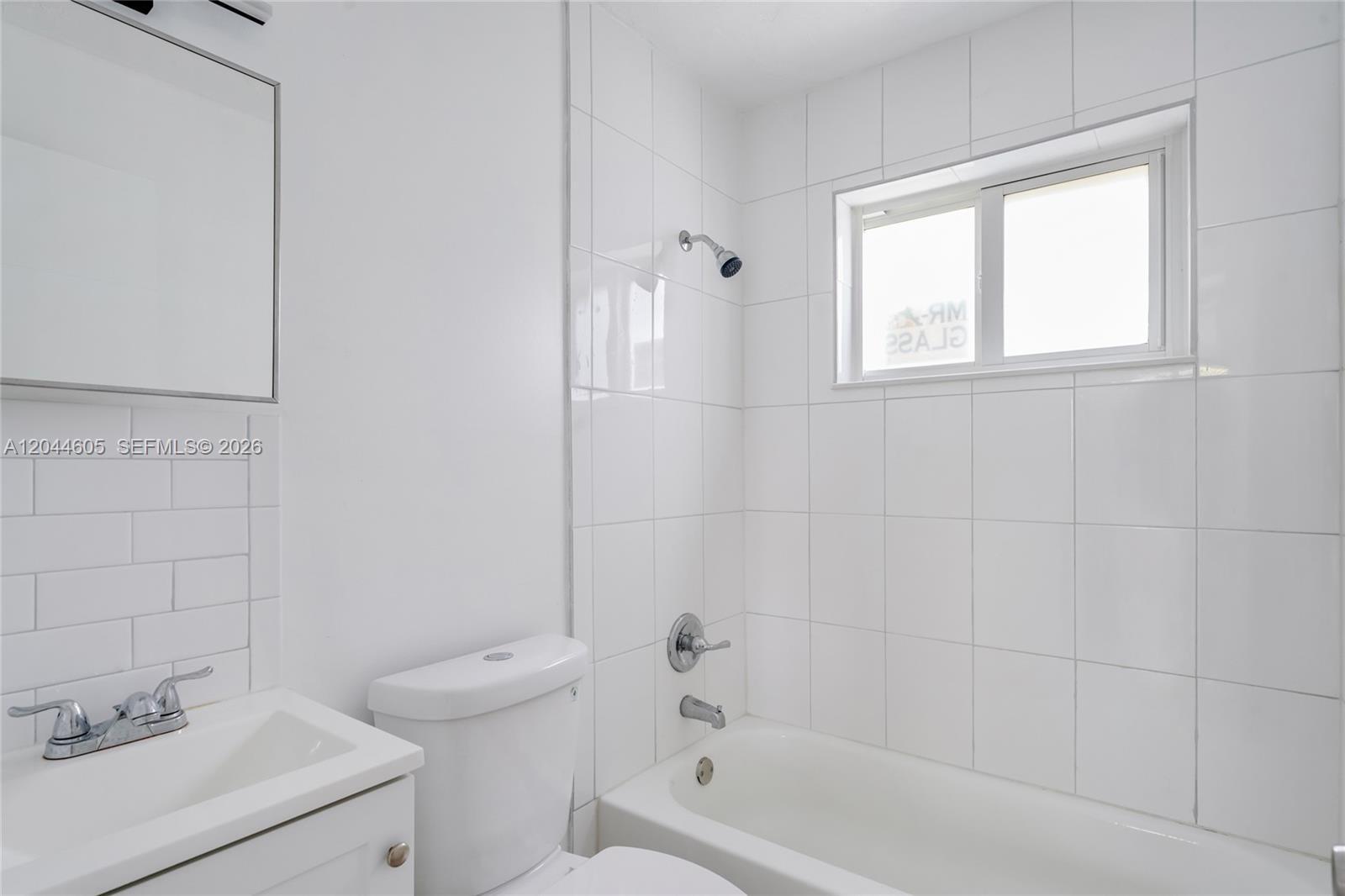 1630 NW 18th St # 3, Miami FL 33125 photo 3