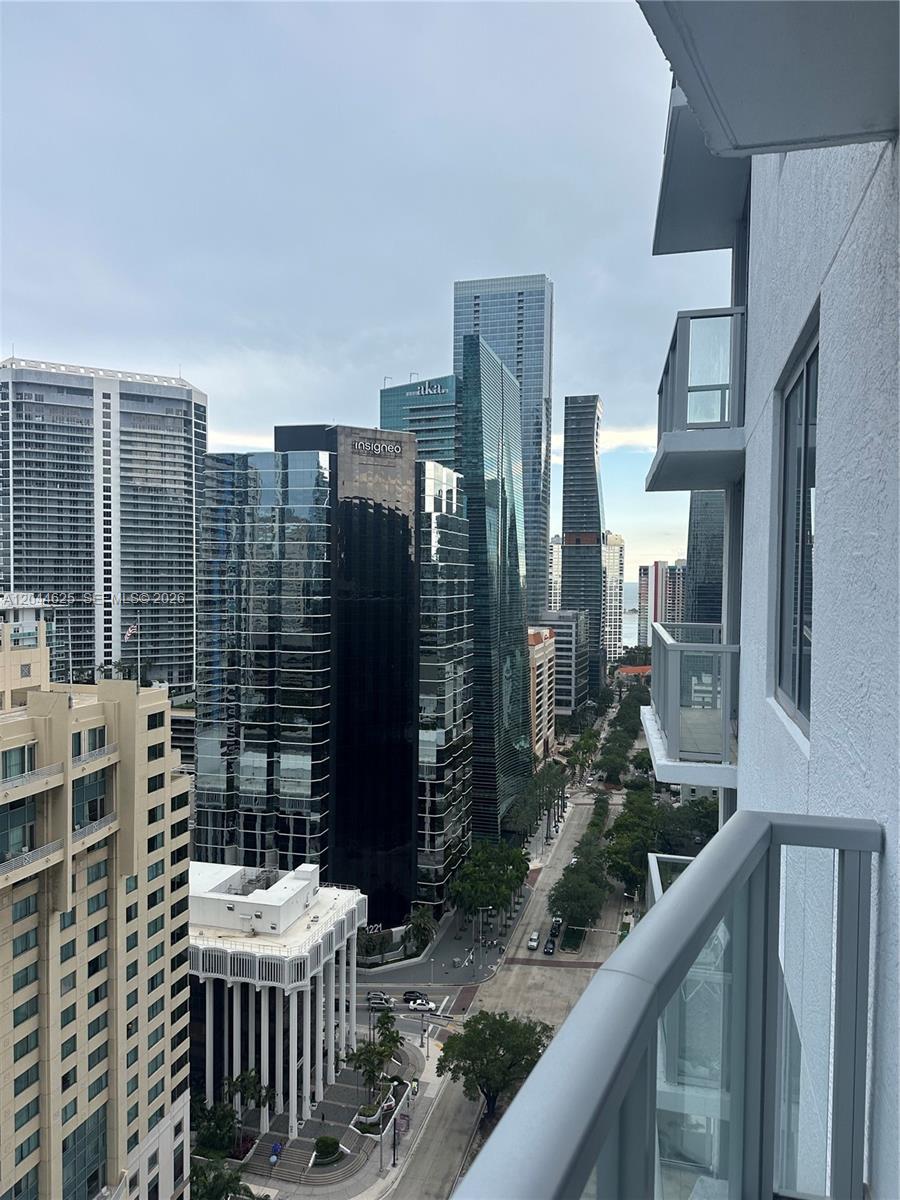 1060 Brickell Ave # 2505, Miami FL 33131 photo 2