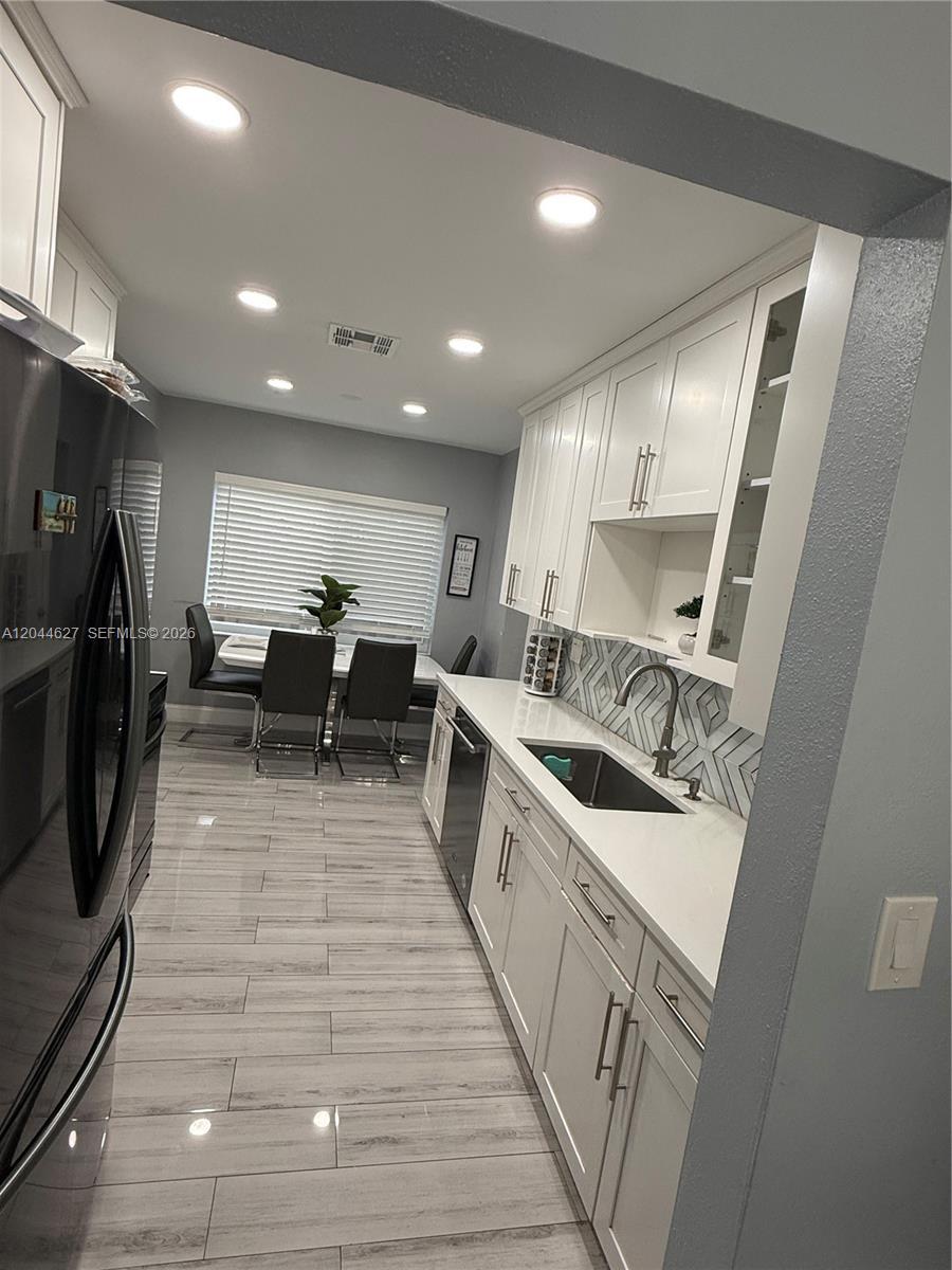 Margate, FL 33068 photo 4