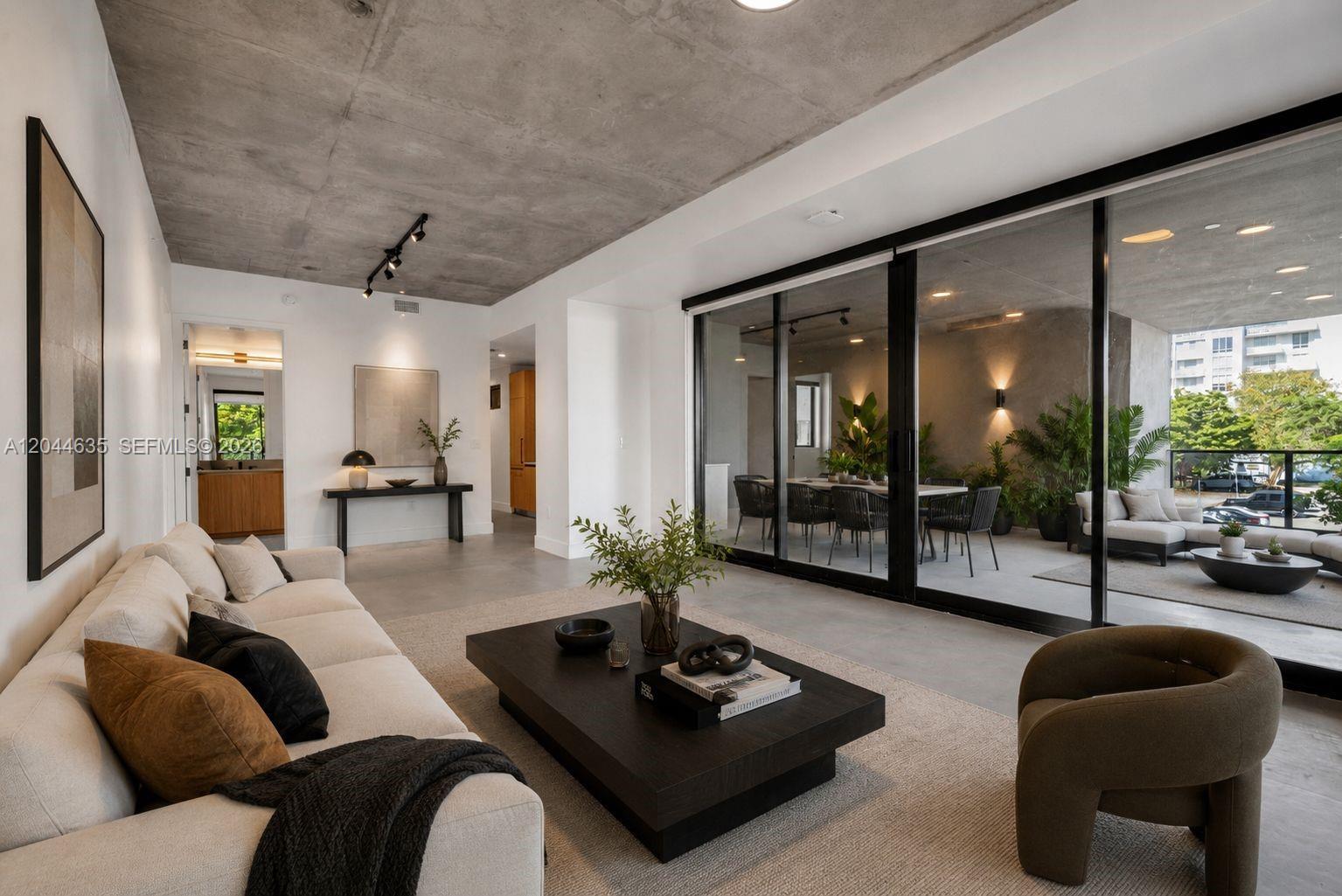 91 NW 27th St # 101, Miami FL 33127 photo 2