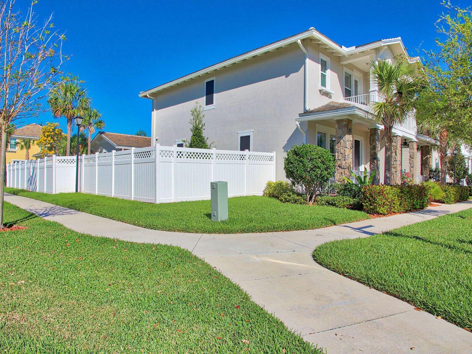 2758 Avalon Way, Jupiter FL 33458 photo 2