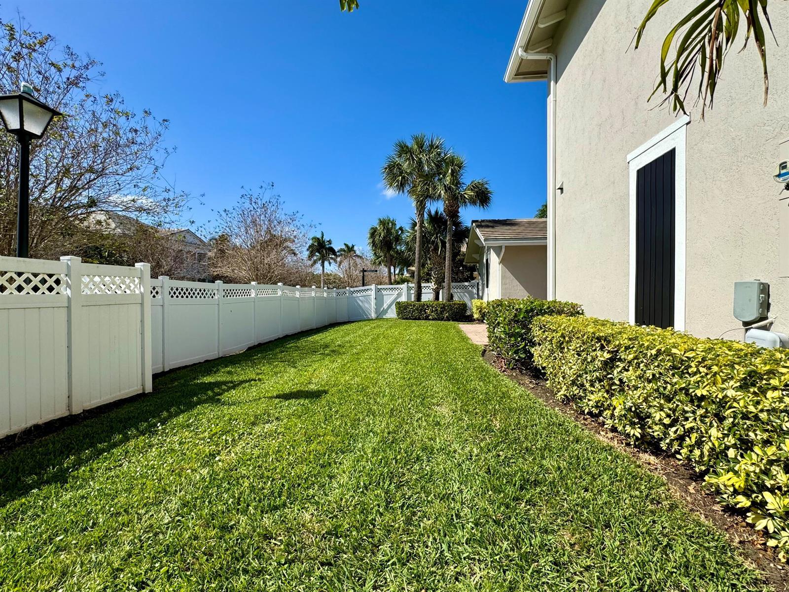 2758 Avalon Way, Jupiter FL 33458 photo 5