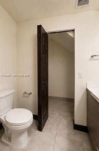 15668 NW 91st Ct, Miami Lakes FL 33018 photo 2