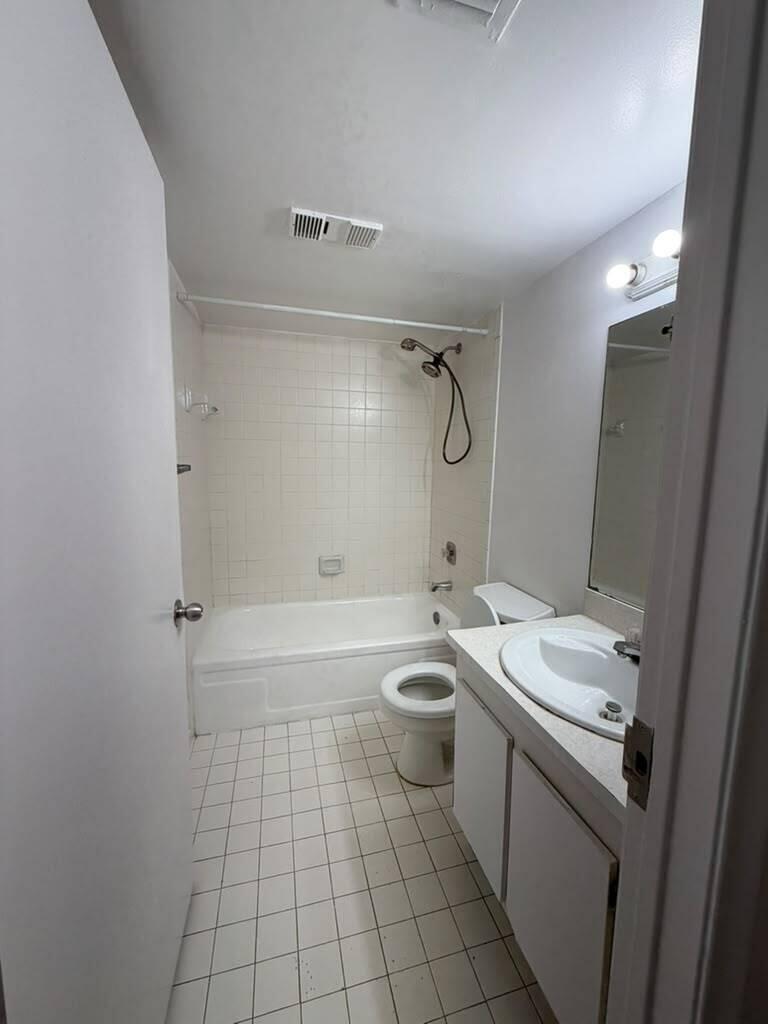 1750 N Congress Avenue # 207, West Palm Beach FL 33401 photo 2