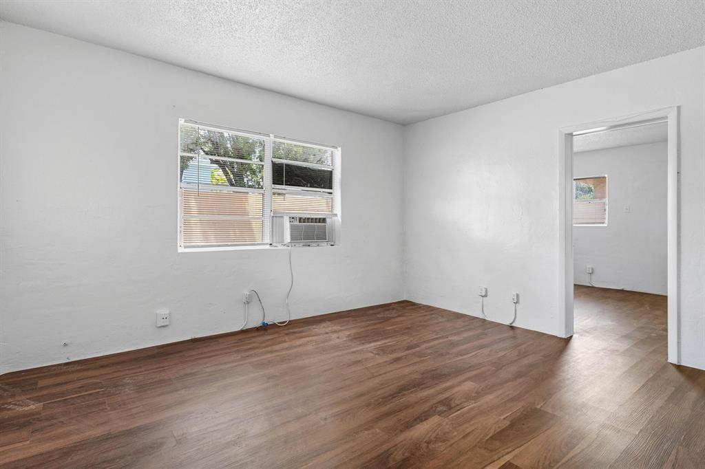 271 SW 1st Street # 4, Deerfield Beach FL 33441 photo 3