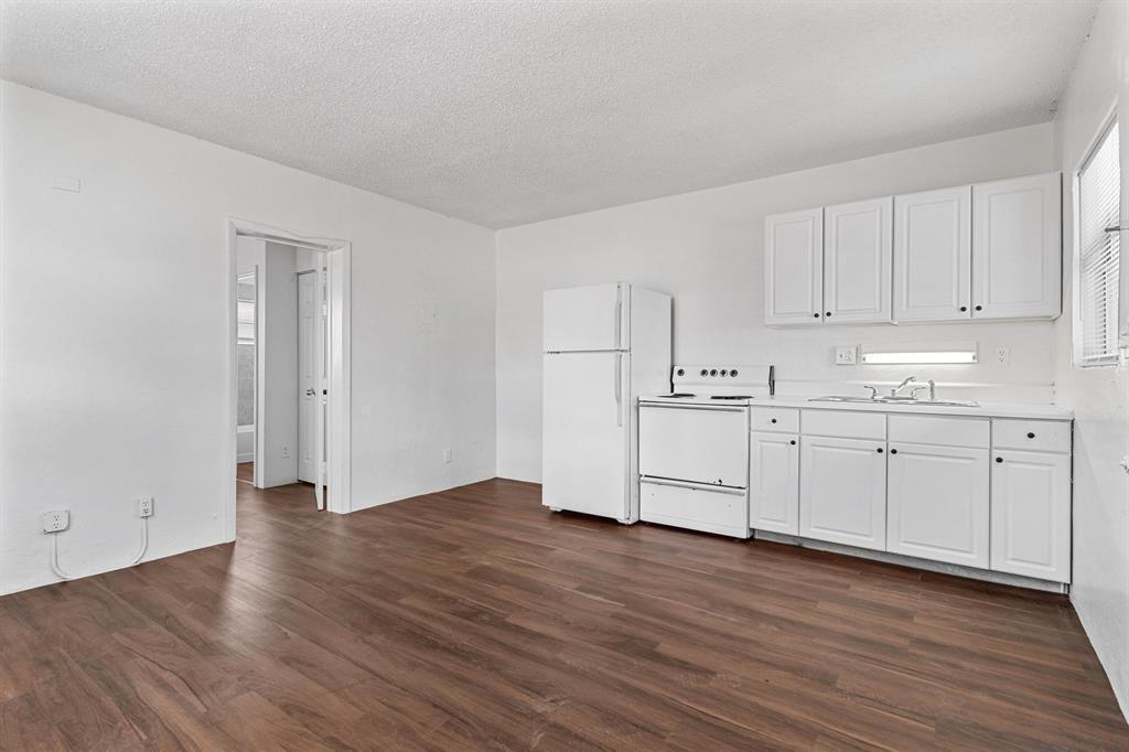271 SW 1st Street # 4, Deerfield Beach FL 33441 photo 4
