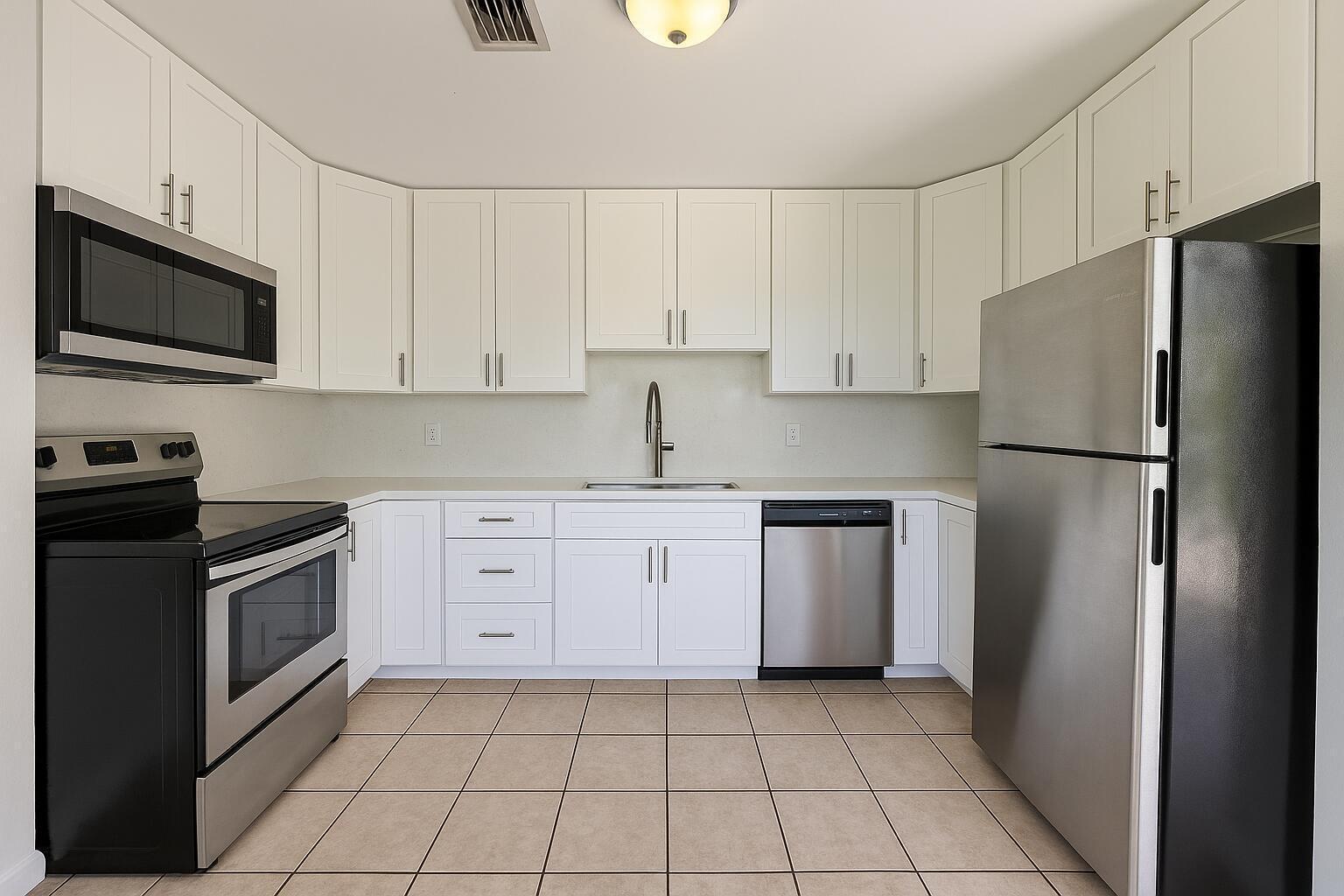 418 52nd Street # 1, West Palm Beach FL 33407 photo 3