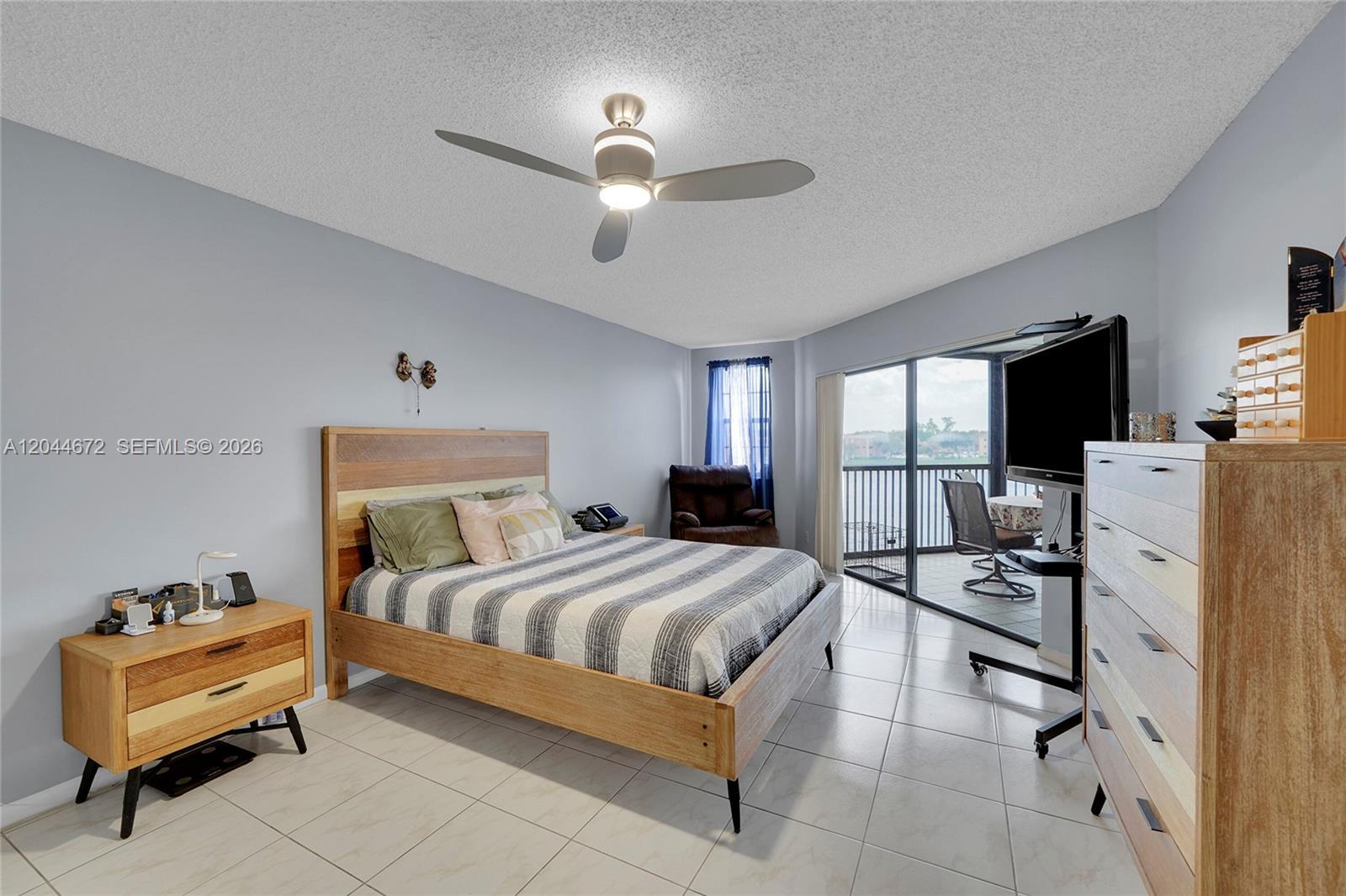 7250 Fairfax Dr # 302, Tamarac FL 33321 photo 4