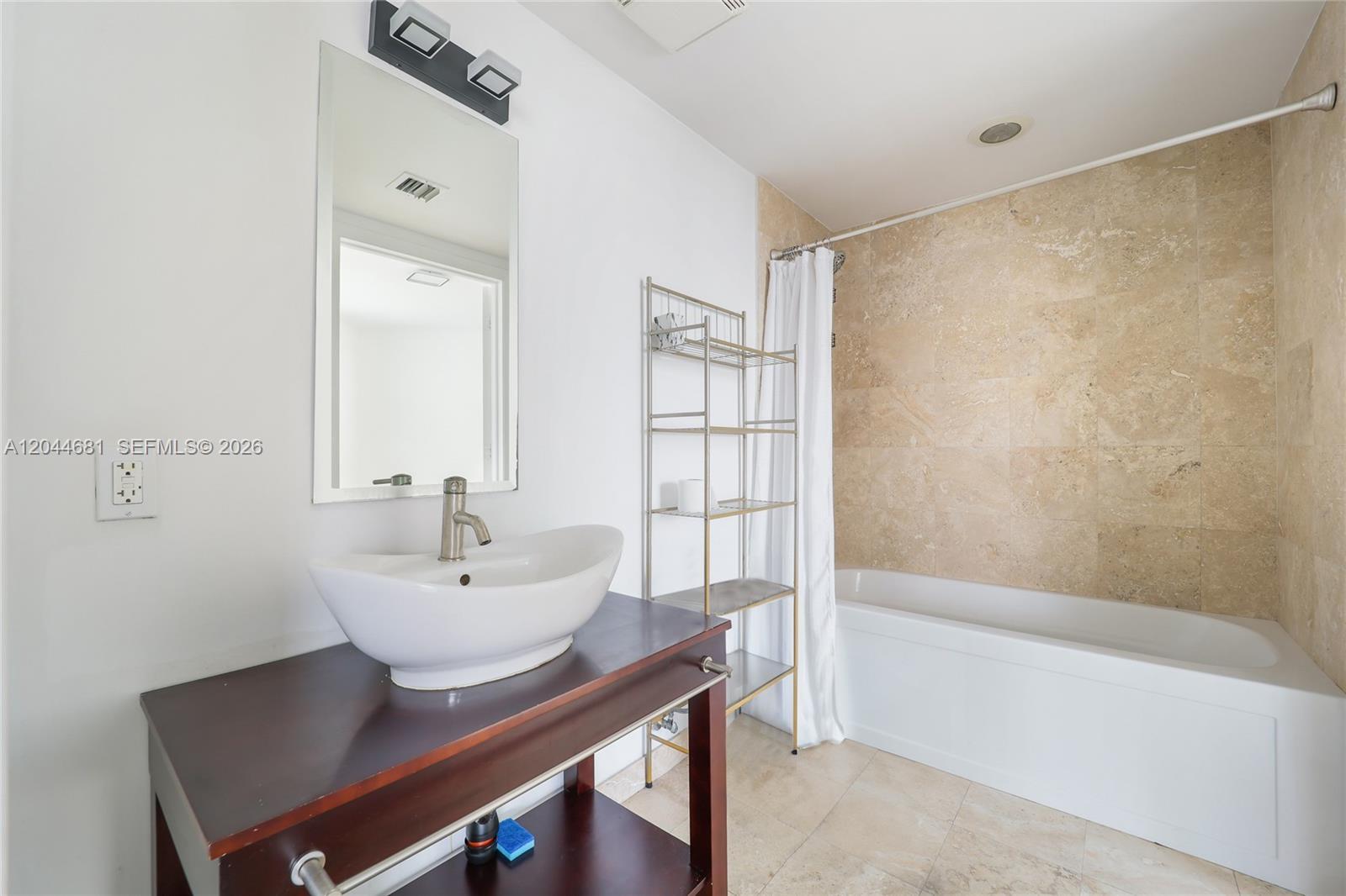 350 S Miami Ave # 2411, Miami FL 33130 photo 5