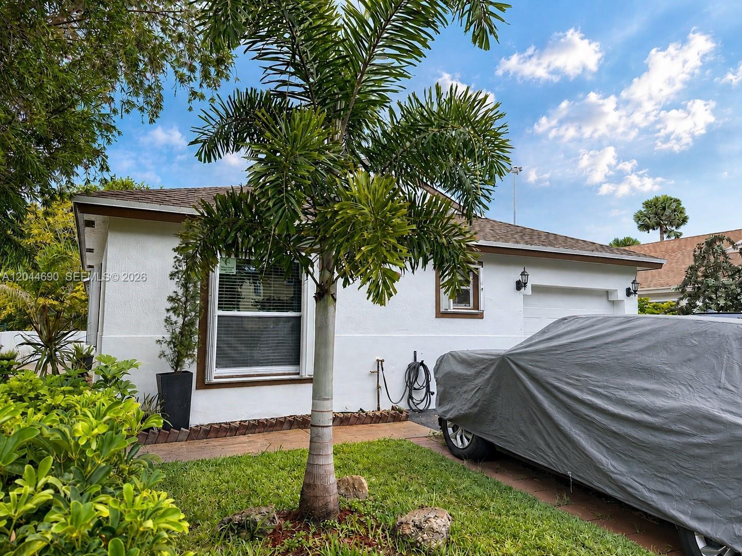 20776 NW 1st St, Pembroke Pines FL 33029 photo 4