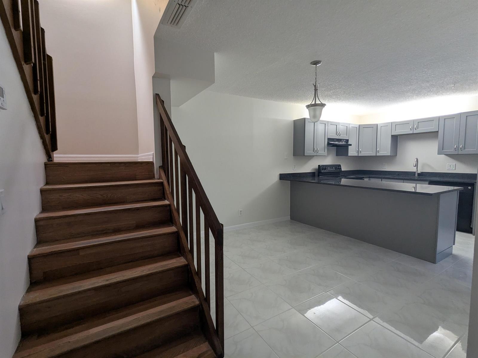 2191 White Pine Circle # D, FL 33415 photo 5