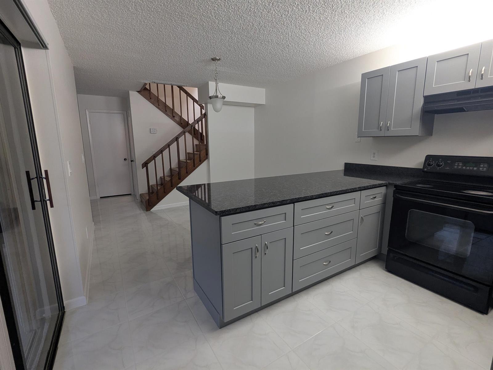 2191 White Pine Circle # D, FL 33415 photo 4