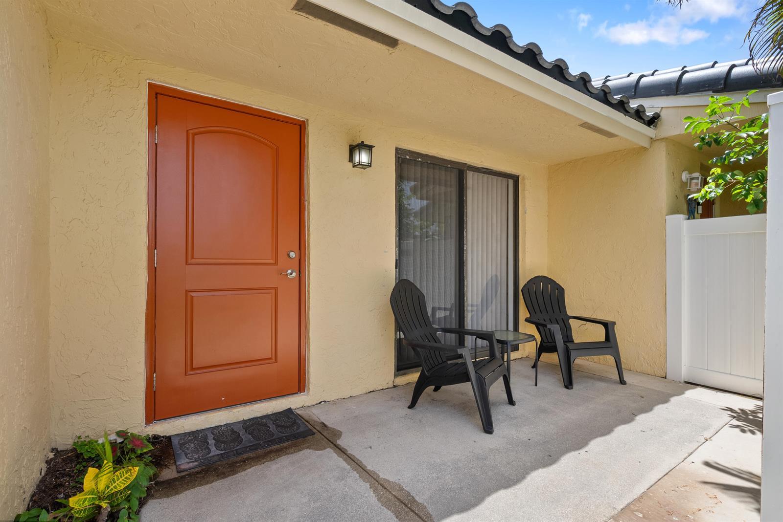 6721 Bridlewood Court, Boca Raton FL 33433 photo 2
