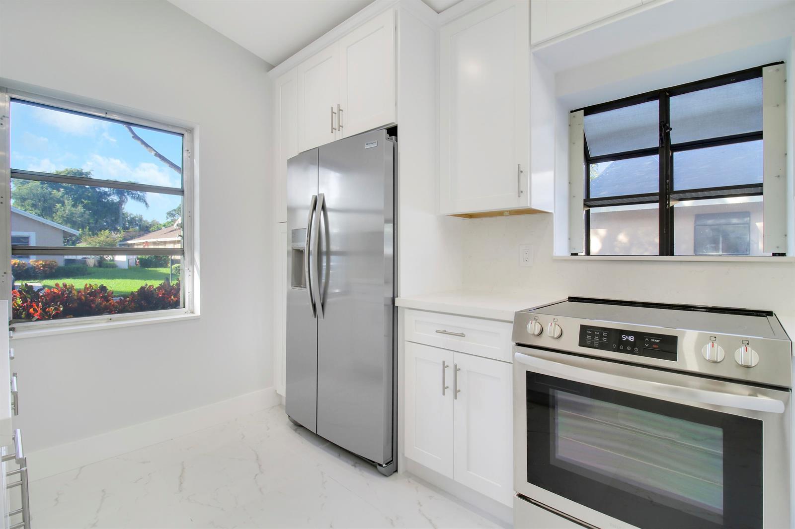 8055 Sweetbriar Way, Boca Raton FL 33496 photo 4