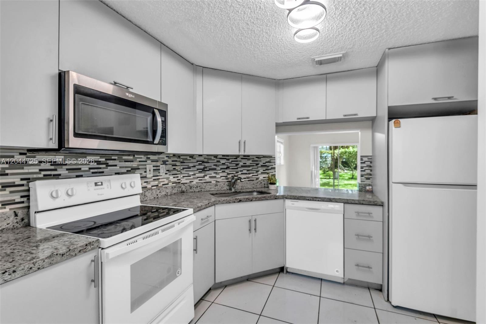 10018 Hammocks Blvd # 5, Miami FL 33196 photo 4