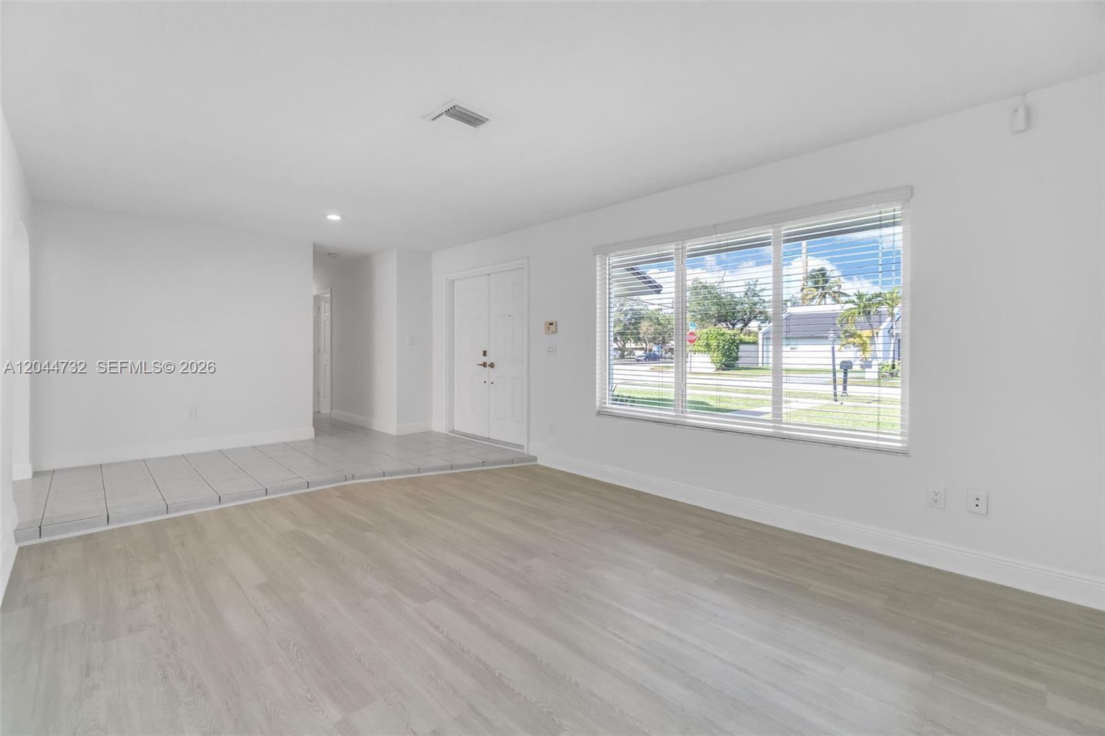 7125 SW 93rd Ct, Miami FL 33173 photo 5