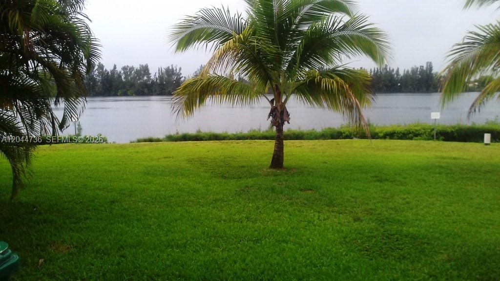 20 San Simeon Way # 111, Miami FL 33179 photo 2