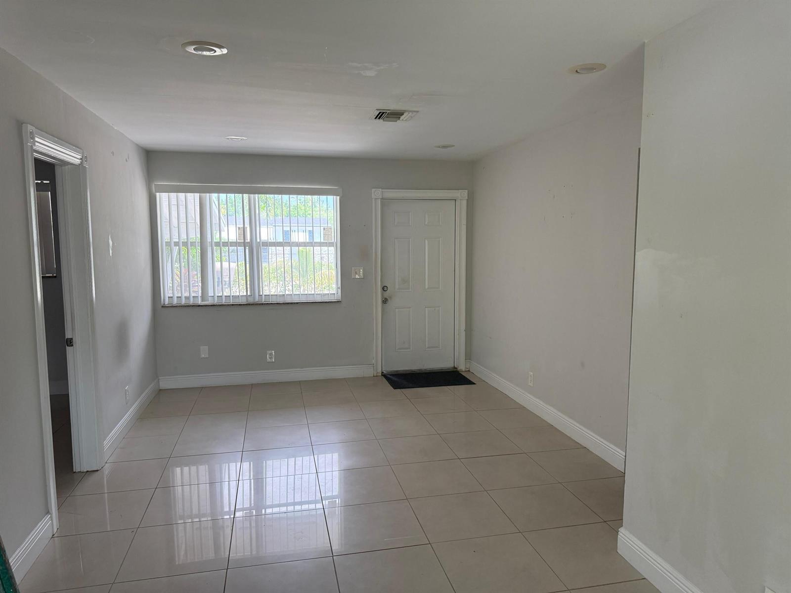 4161 NW 11th Avenue, Oakland Park FL 33309 photo 3