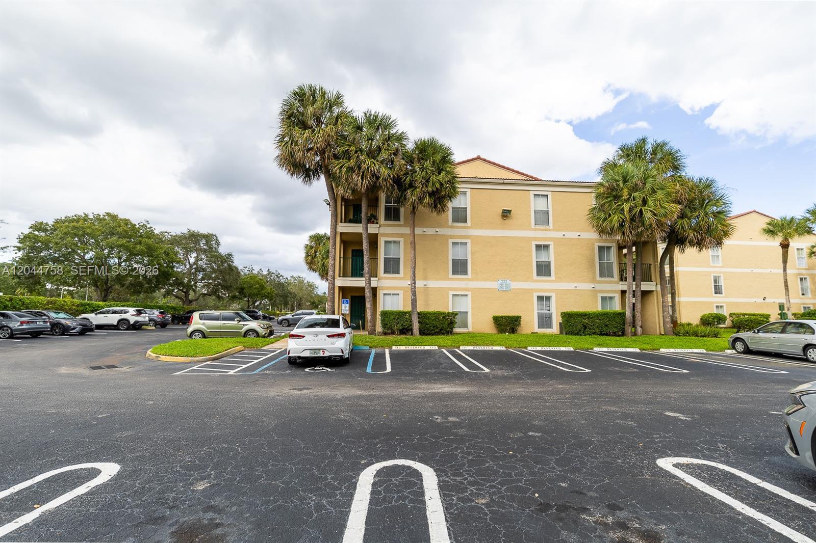 Coral Springs, FL 33071