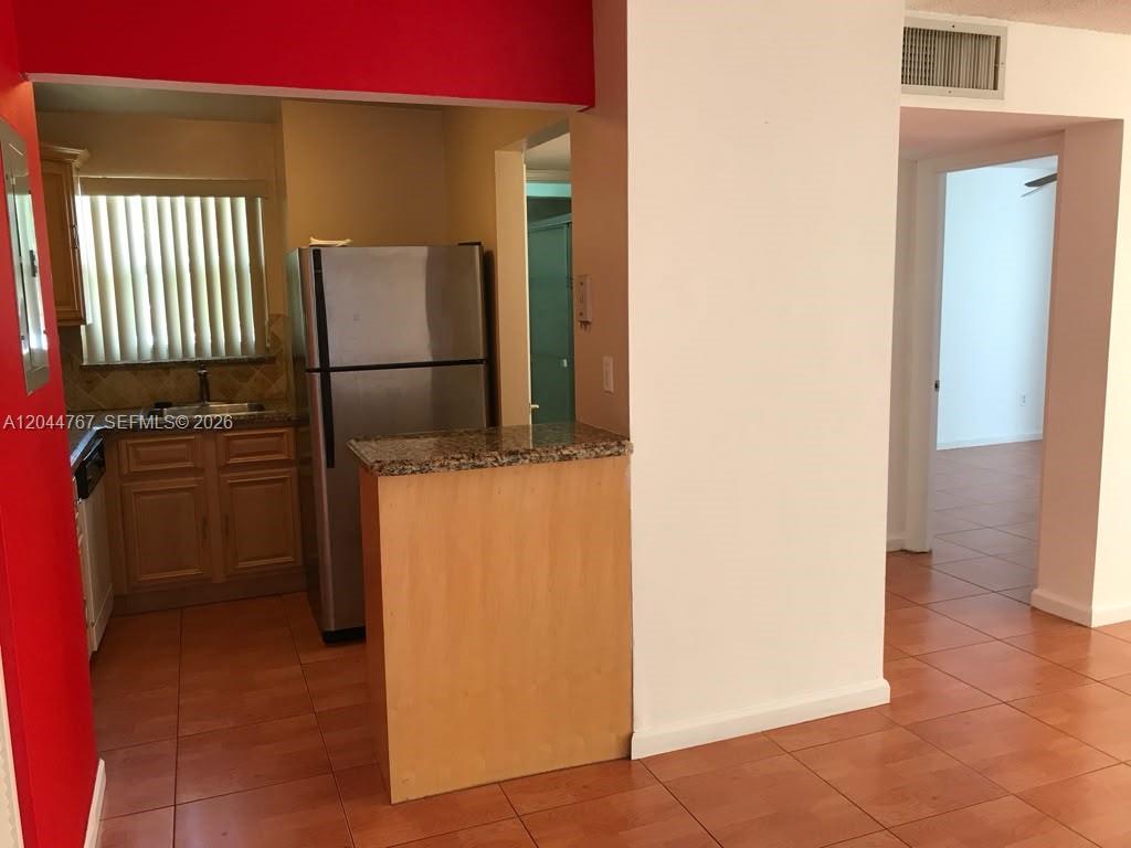 110 Fontainebleau Blvd # 101, Miami FL 33172