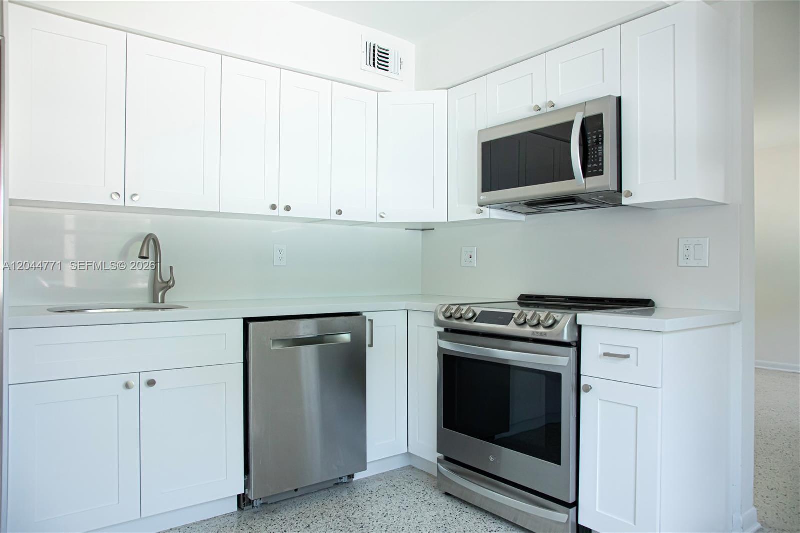 1226 SW 30th Ave # 1226, Miami FL 33135 photo 2
