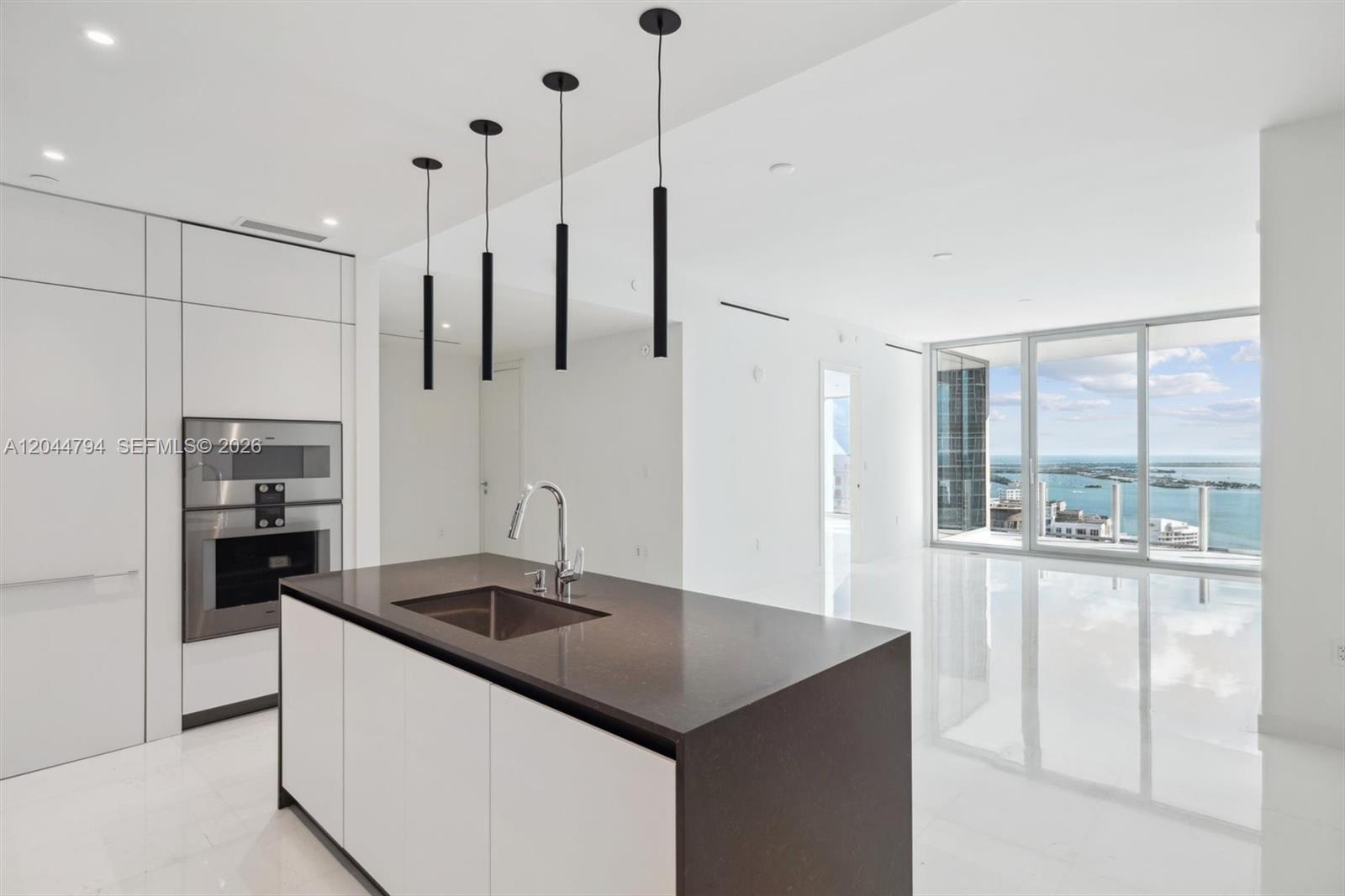300 Biscayne Blvd Way # 3805W, Miami FL 33131 photo 2
