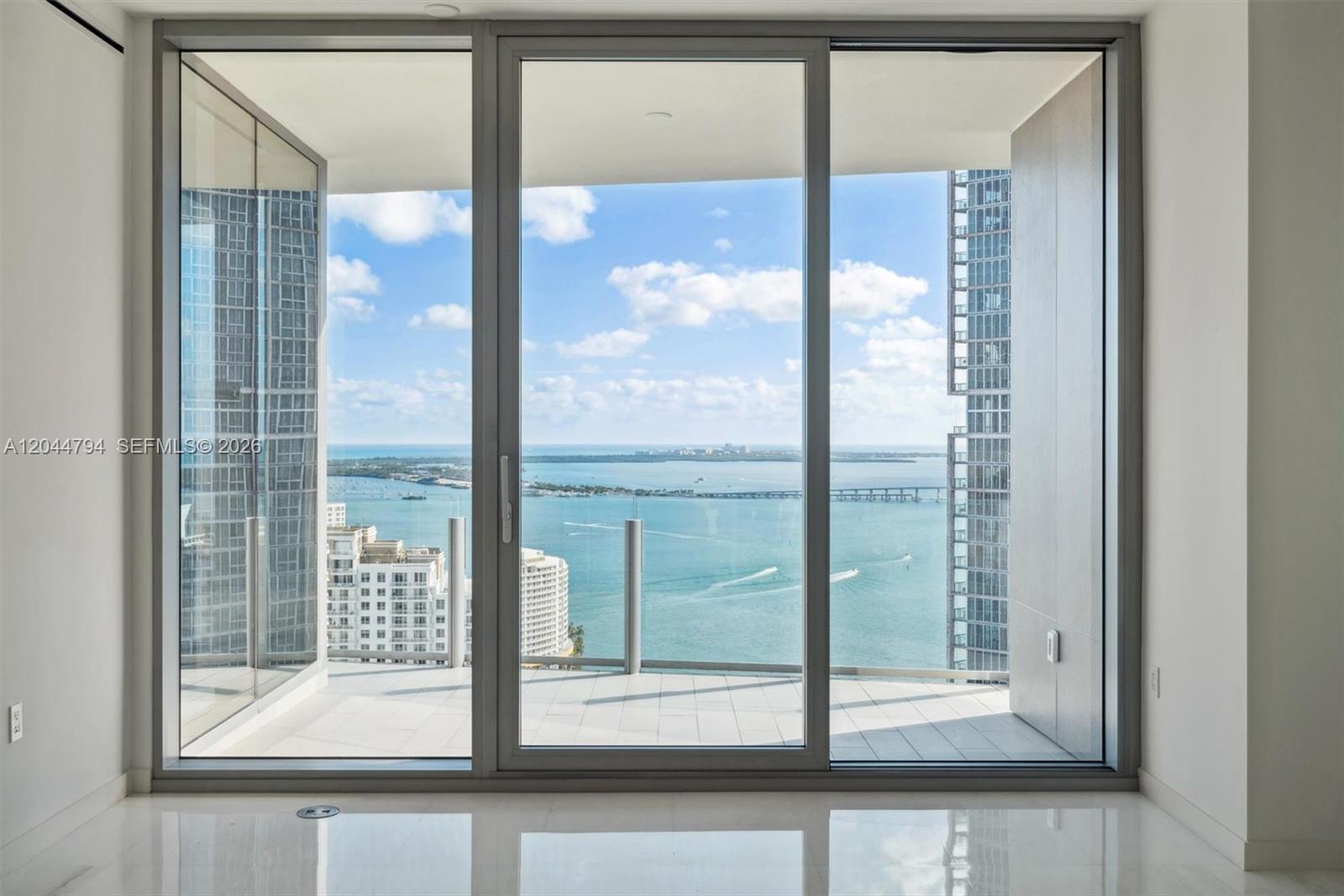 300 Biscayne Blvd Way # 3805W, Miami FL 33131 photo 3