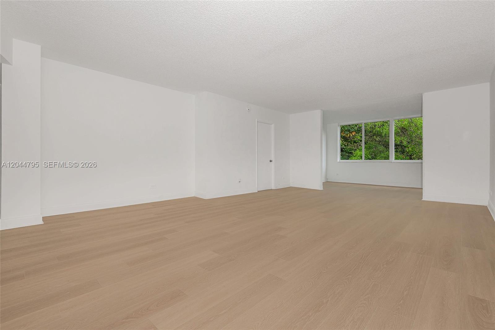 445 NE 195th St # 326, Miami FL 33179 photo 3