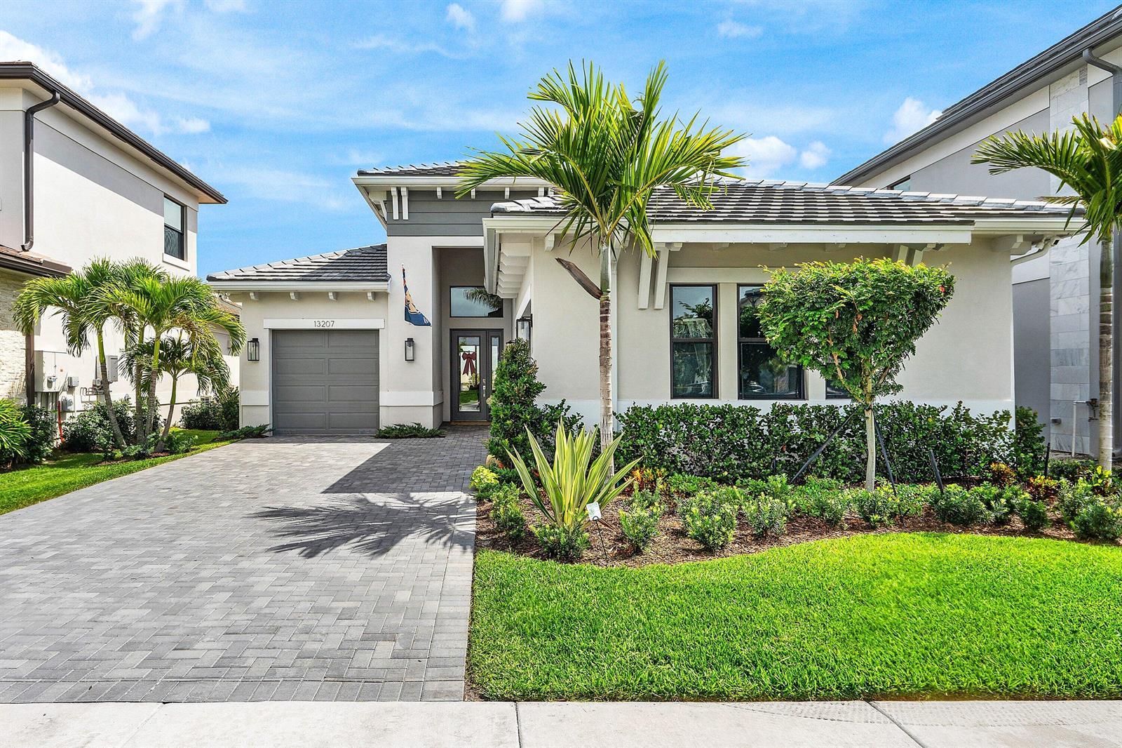 13207 Feathering Way, Palm Beach Gardens FL 33412 photo 2
