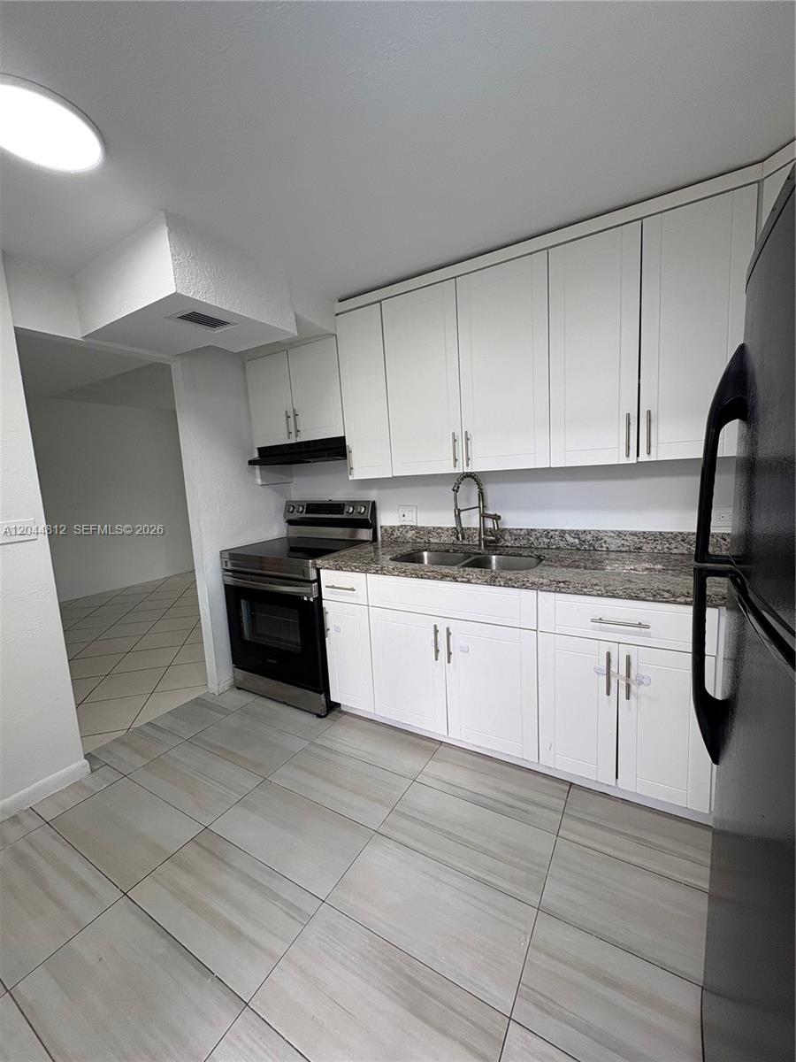 447 NE 195th St # 214, Miami FL 33179 photo 5