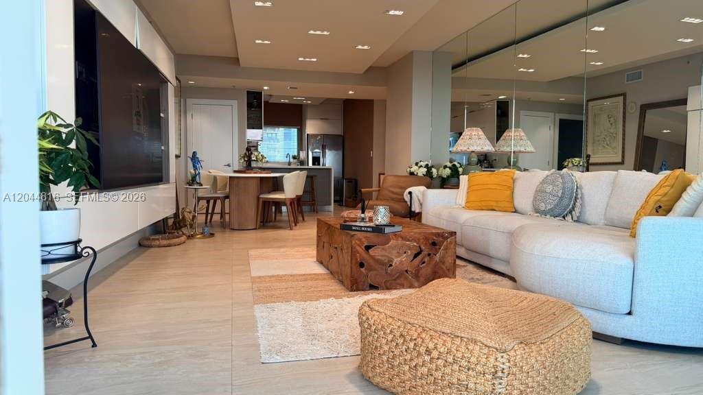 601 NE 36th St # 1306, Miami FL 33137 photo 2