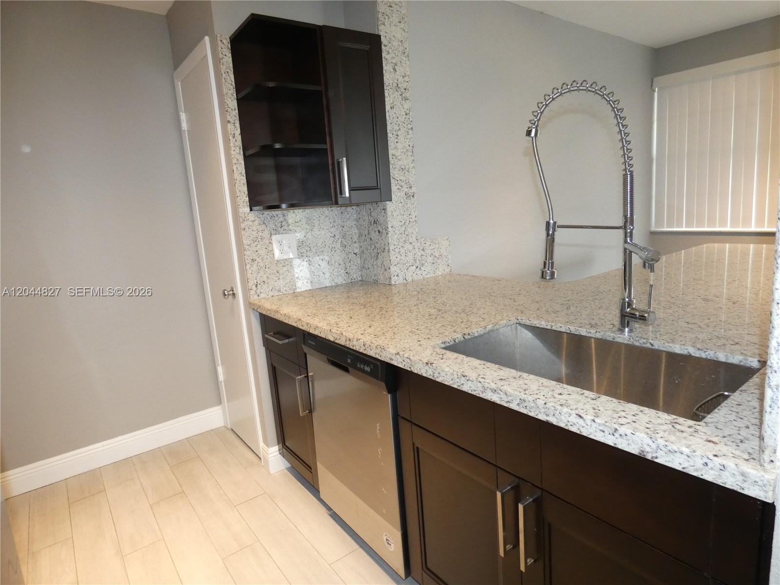 2831 N Oakland Forest Dr # 101, Oakland Park FL 33309 photo 3