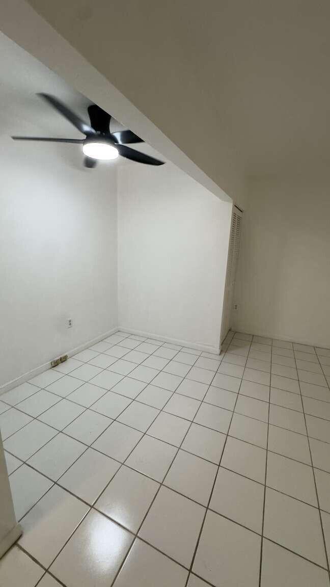 51 Edgewater Drive # 4, Coral Gables FL 33133 photo 5