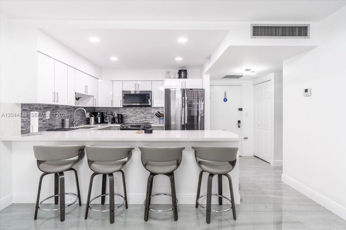 600 Three Islands Blvd # 1413, Hallandale Beach FL 33009 photo 4