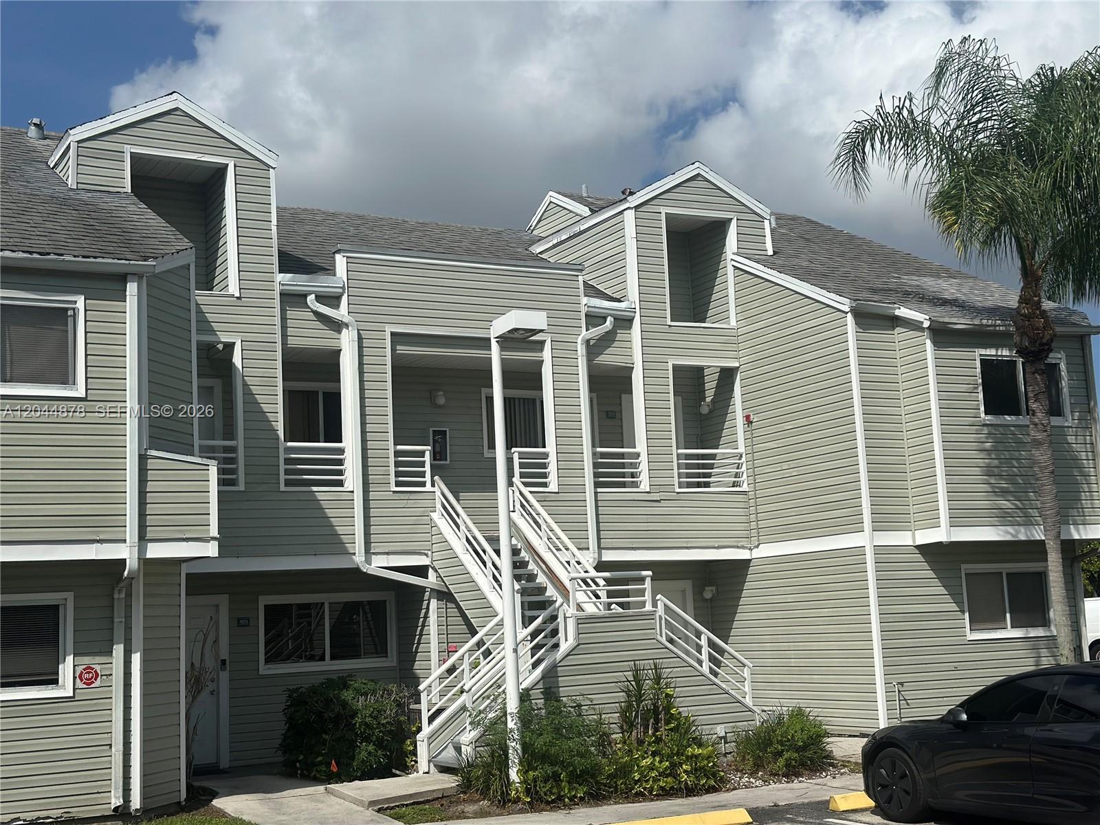 3417 NW 44th St # 206, Oakland Park FL 33309 photo 2