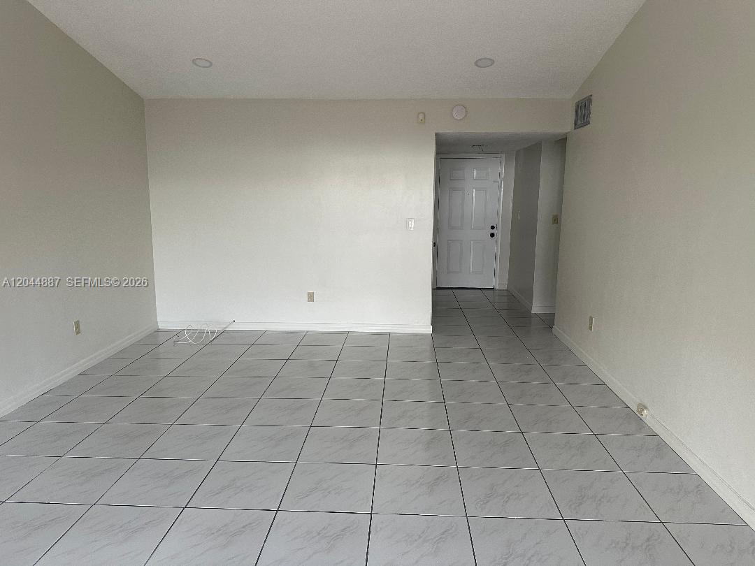 Miami, FL 33186 photo 5